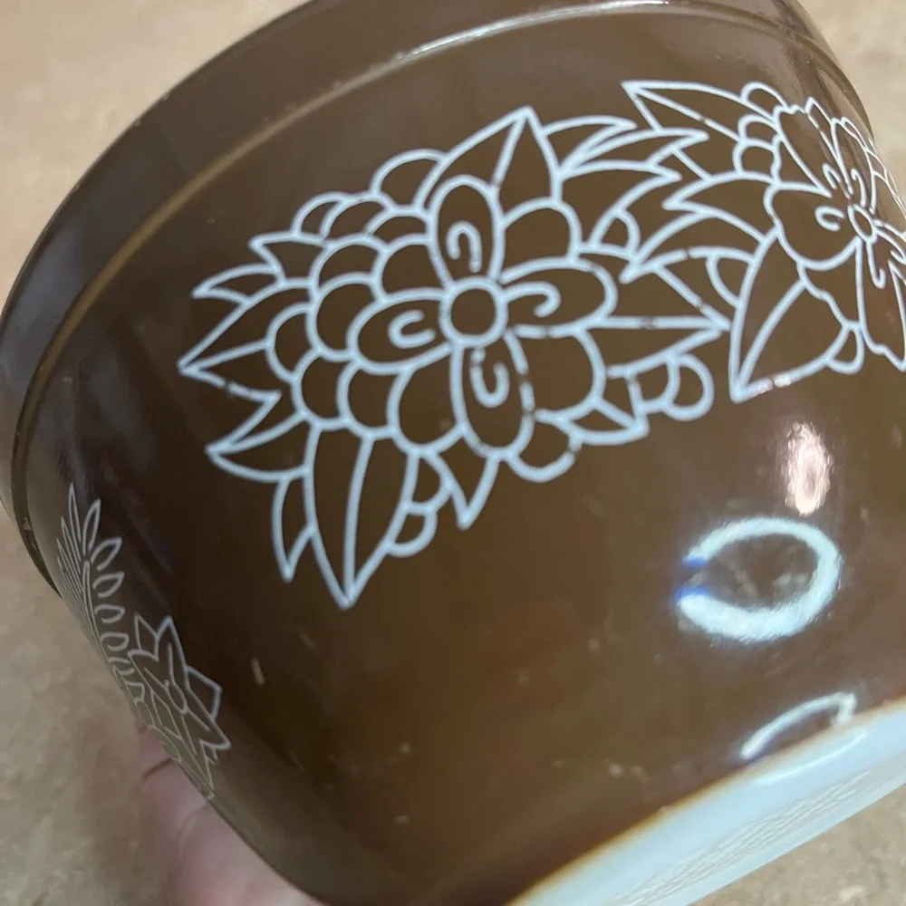 Pyrex vintage woodland
